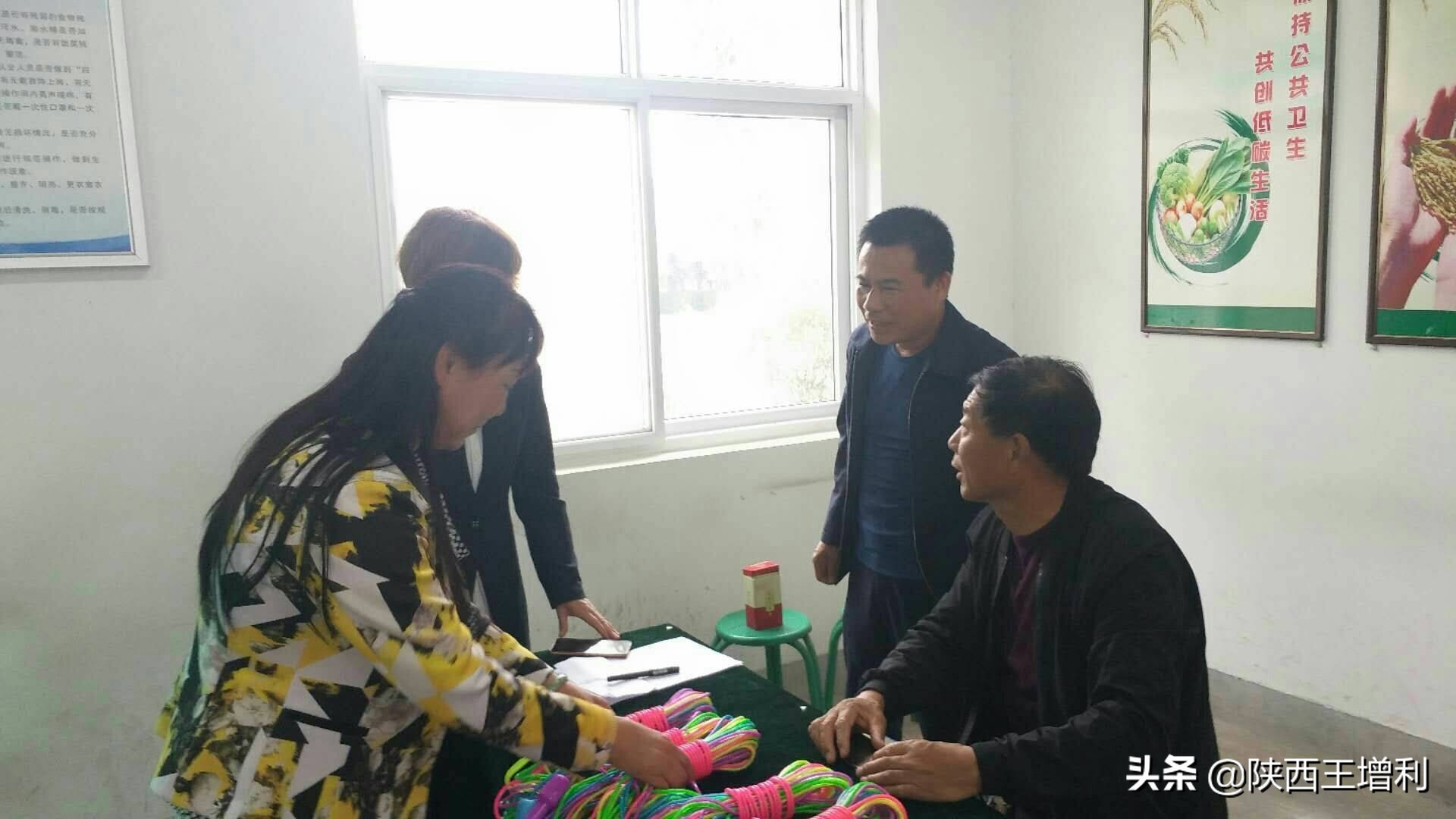 爱心传递情更浓,爱心传递校园