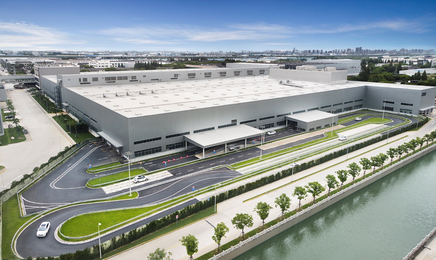 国民神车发家史解析,探店体验大众全新朗逸