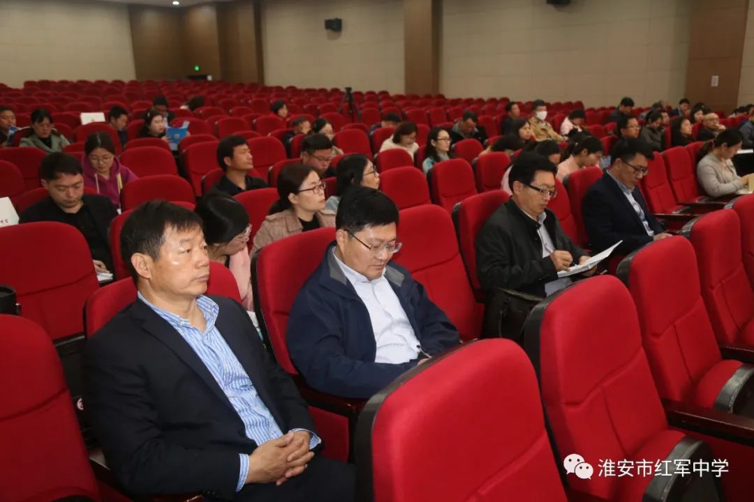 周恩来红军中学举办市“融学课堂”教学观摩研讨活动