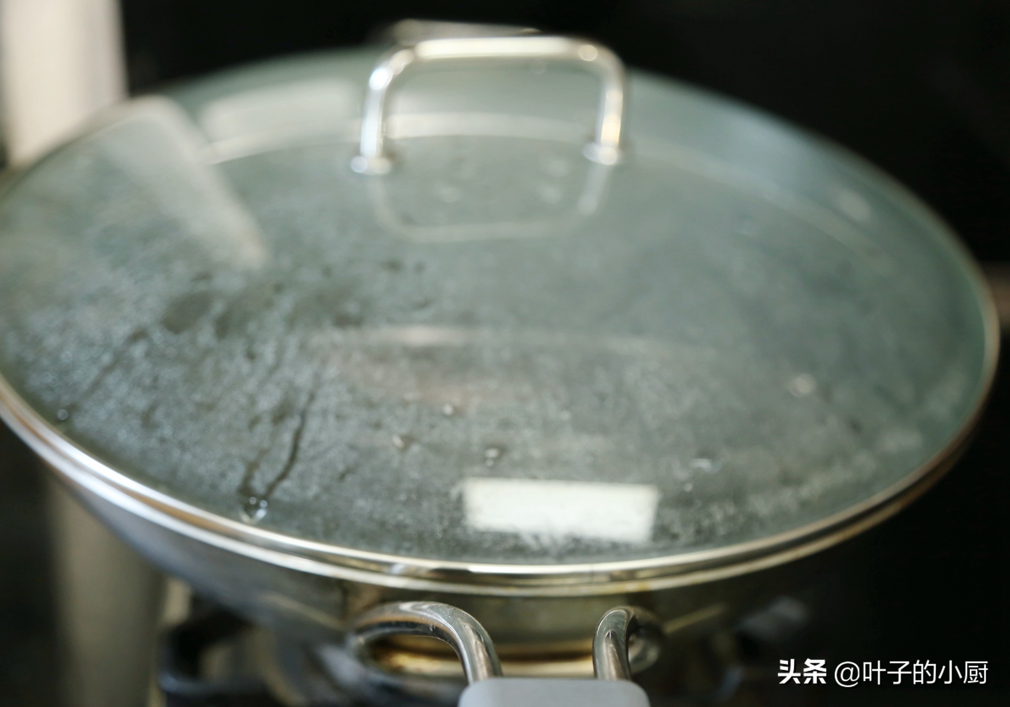 正宗做凉皮的方法和技巧,凉皮为什么发粘干裂