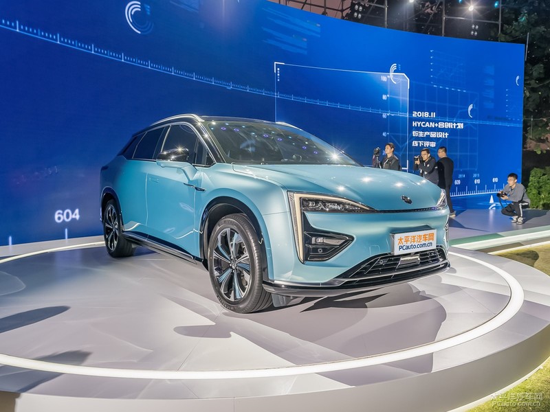 奥迪新a4l2023款,奥迪a3和小鹏p7哪个好