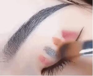 眼影每个人都有吗,眼影都有怎样的画法