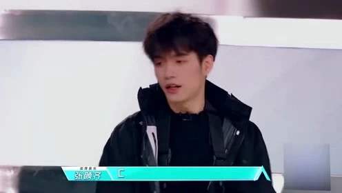 周震南和张颜齐是组合吗,张颜齐是不是踩着周震南出道