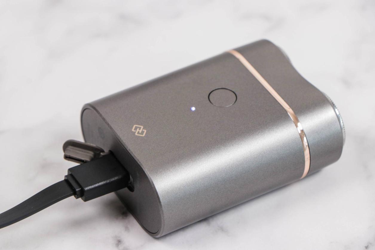 焕醒电动剃须刀真实测评,超人双头电动剃须刀测评