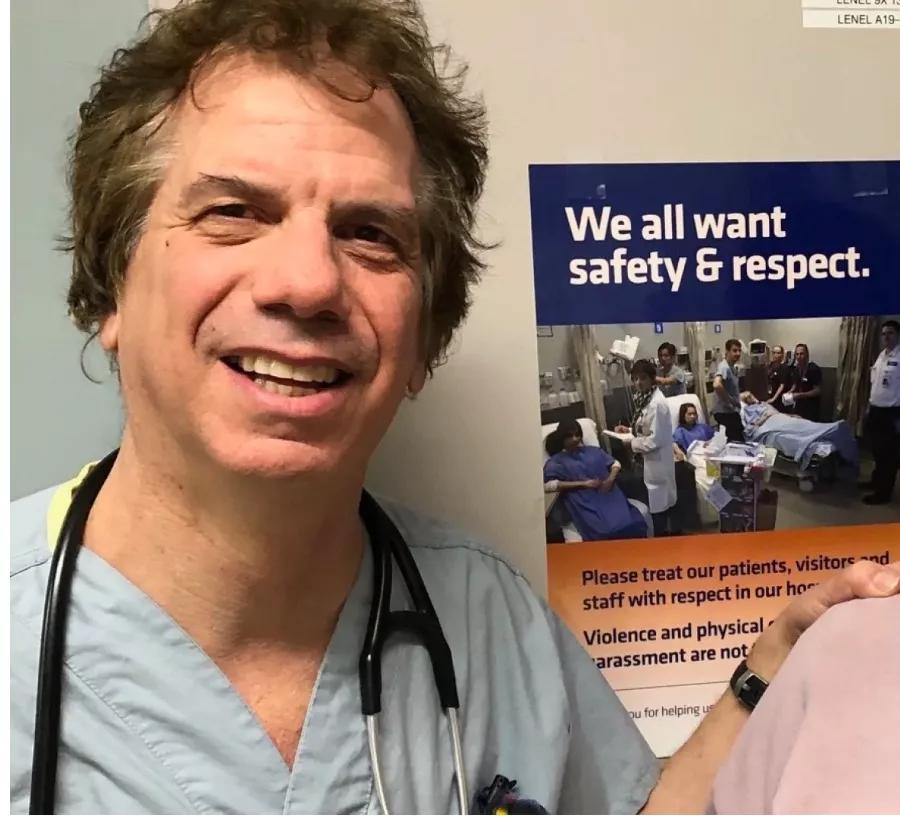 BC妈妈撑不住了！丈夫进ICU，儿子锁卧室，每天疯狂消毒全家……