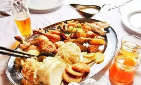 捷克克鲁姆洛夫小镇,克鲁姆洛夫小镇攻略