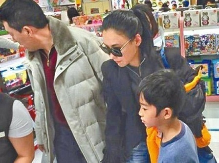 庆贺“小王子”诞生，张柏芝电影免费推荐，新片《寻爹》拍摄中