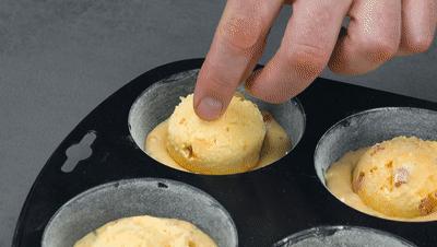 6个蛋戚风蛋糕100%成功,经典的芝士爆浆蛋糕在家也能做