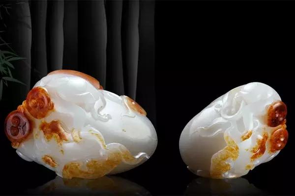 俏色羊脂美玉，美皮玉雕更美