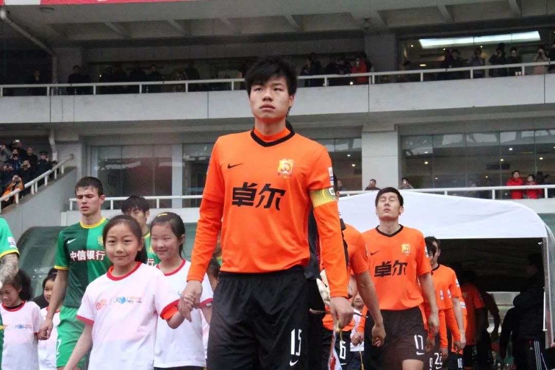 七年前，如果不是武汉卓尔以1000万接盘湖北足球……