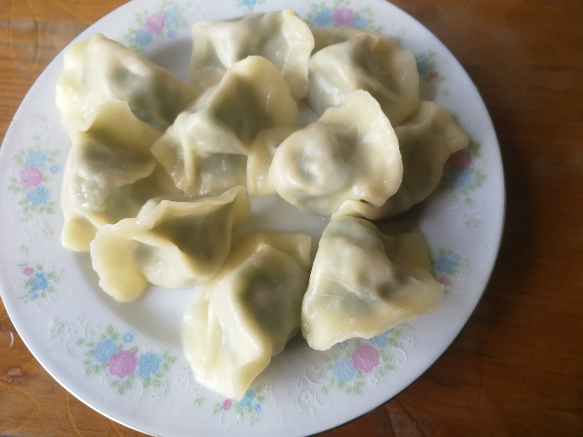 从摆地摊卖零食到开店,从摆摊到开连锁店