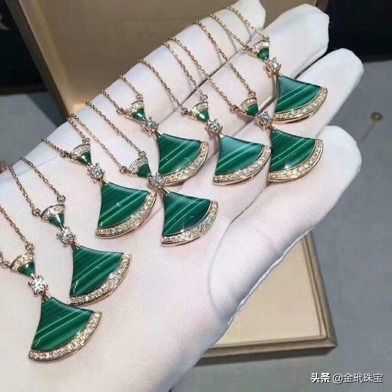 为什么现在的18k金越来越受欢迎,18k金的款式与好处