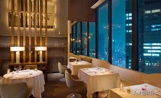 在日本的夜晚,在日本的晚餐