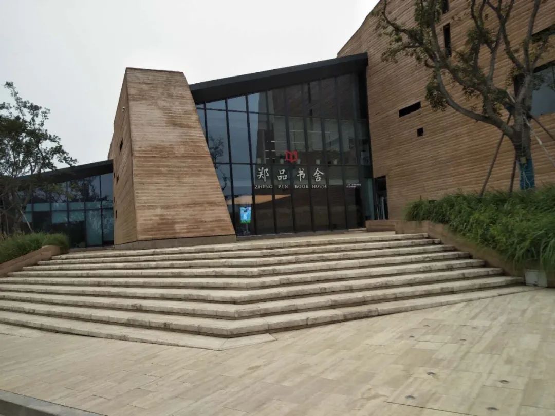 建业足球小镇一日游攻略,建业足球小镇附近有什么玩的