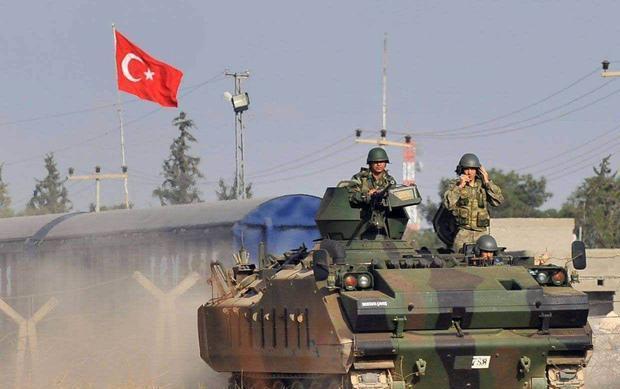 法国对希腊有多好？军舰半卖半送，卖给印度的战斗机却是天价