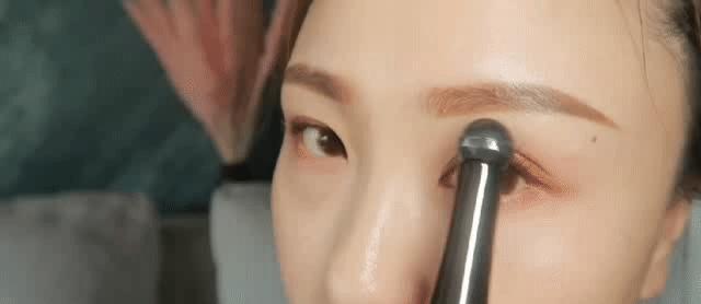 想要睫毛翘起来必须夹吗,想要睫毛长用什么方法