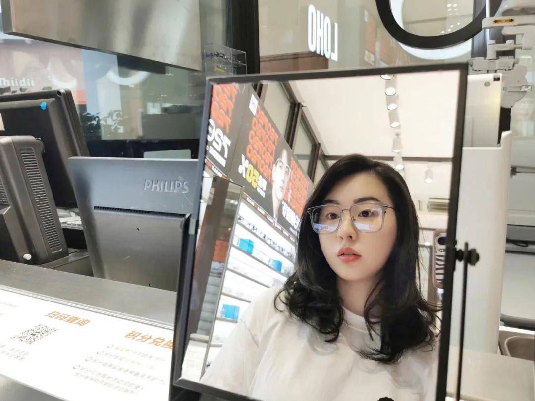 买护肤品送口红,买护肤品送化妆品