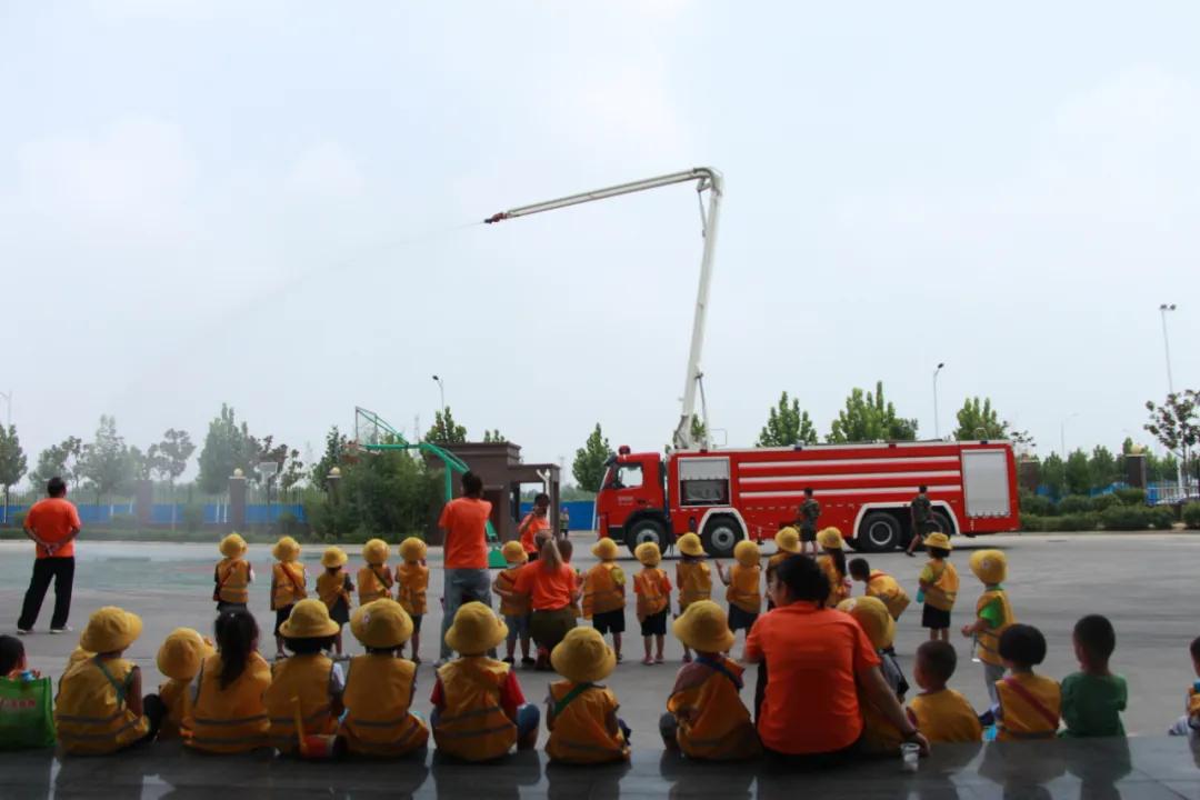 不好好上课，带着孩子到处跑，汇爱德幼稚园为何被央视导演相中？