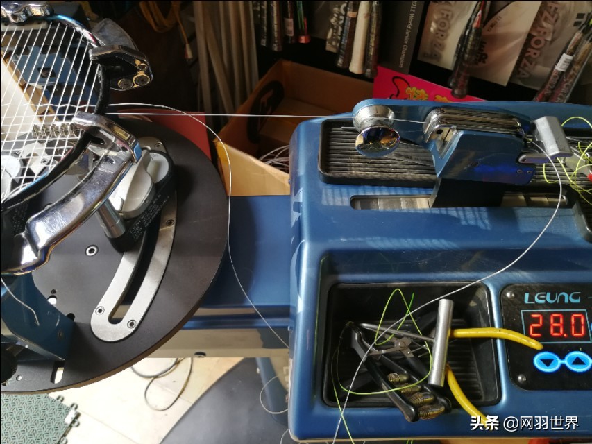 羽毛球拍线断了怎么修教程视频,碳纤维羽毛球拍断了有必要修复