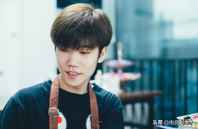 绝地求生三大幻神两个遭重创,最后一个4am龙太子瑟瑟发抖