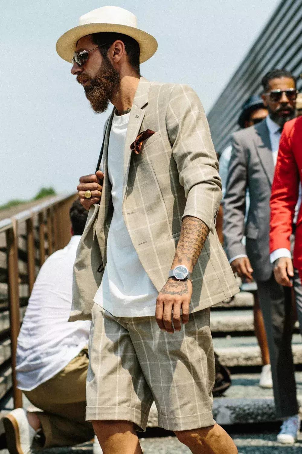 只有短袖短裤怎么穿出潮流感,短裤和短袖怎么穿更好看