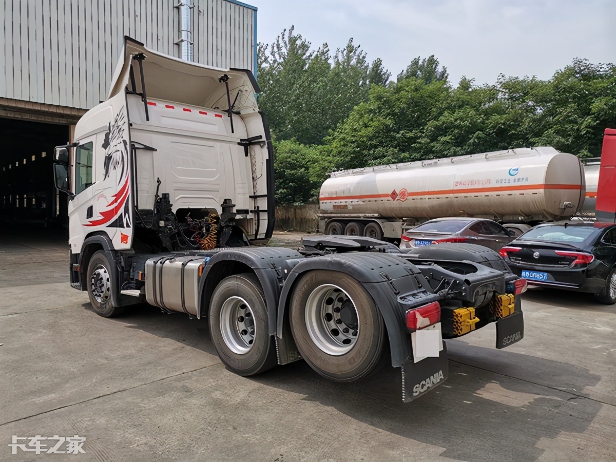 斯堪尼亚国六二手车多少钱,二手斯堪尼亚牵引车什么价格