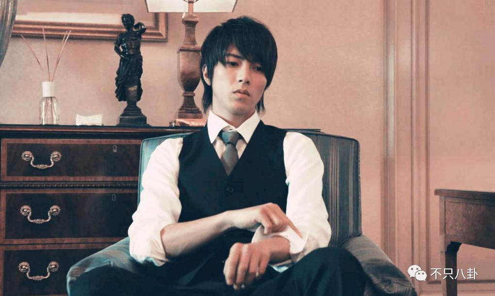 带未成年少女喝酒开房？他这次翻车好彻底啊