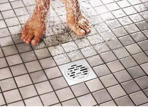 家里地漏总是有臭味?老师傅教你一招,不用拆卸就能轻松解决