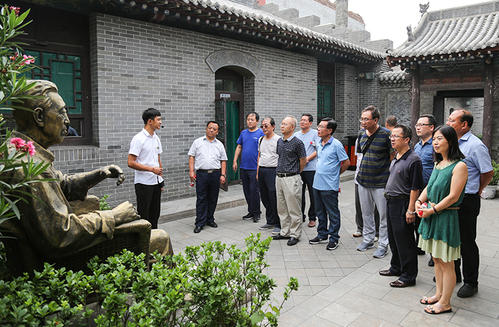 汾阳贾家庄现在开着么,汾阳贾家庄多少岁免票