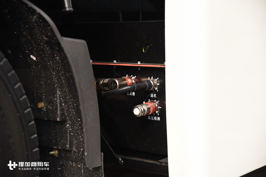 五征飞碟奥驰轻卡导风罩,五征飞碟轻卡新能源