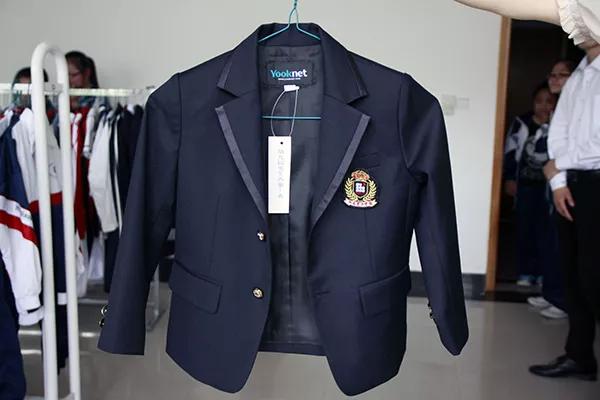 听说深圳校服很好看是真的吗,哪种校服比较好看