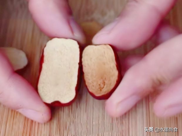 买红枣时,挑越大越好吗?会选的只看5点,遇到这2种白送也不要