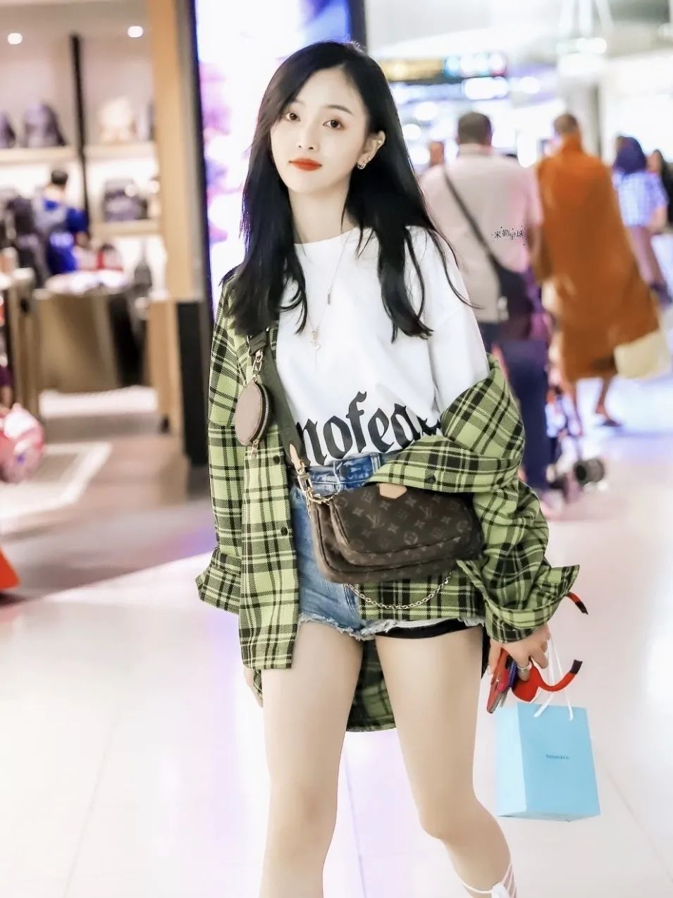 火箭少女吴宣仪穿衣搭配,吴宣仪穿衣风格有多土