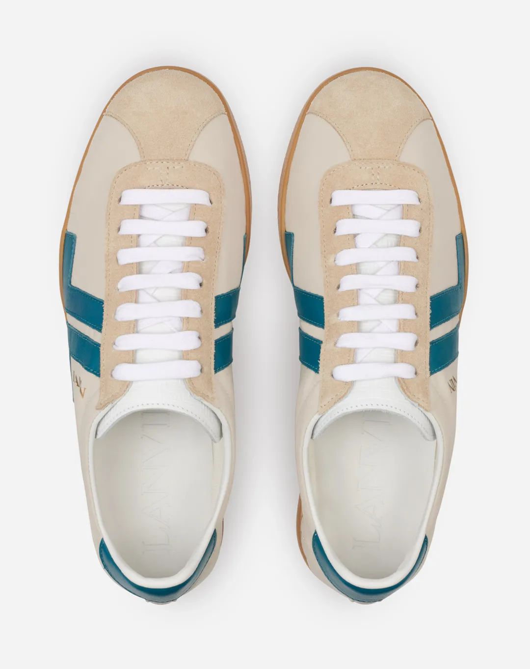 德训鞋奶油蓝白,白百何黑色德训鞋穿搭