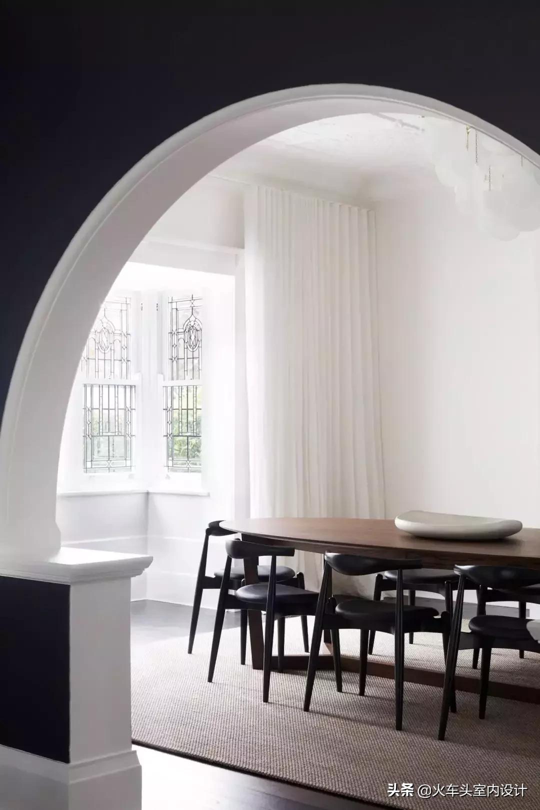 如何利用光线展现空间感 (室内光线最佳设计)