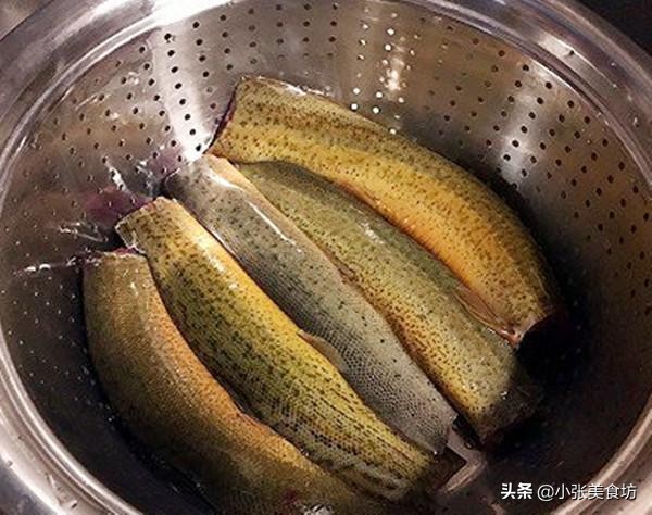 煮泥鳅要去表面粘液吗,泥鳅炖汤为什么要去粘液