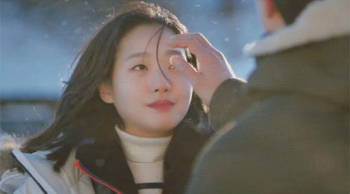 一个人的成熟和年龄没关系,看上去不成熟其实内心很成熟