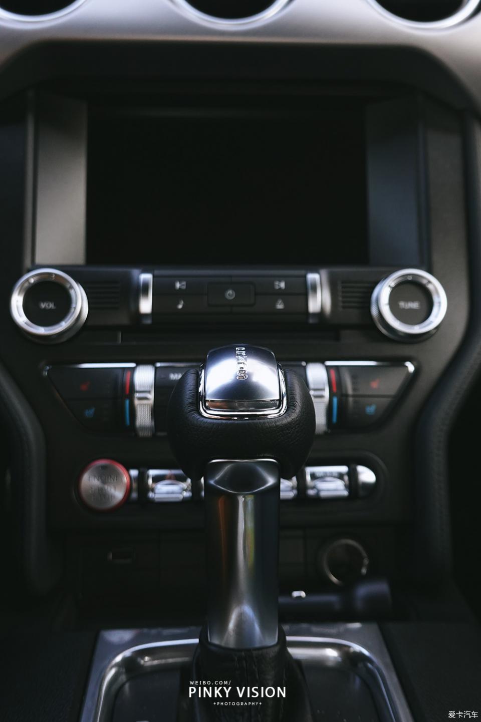 野马mustang宝石红,mustang提车真实评价