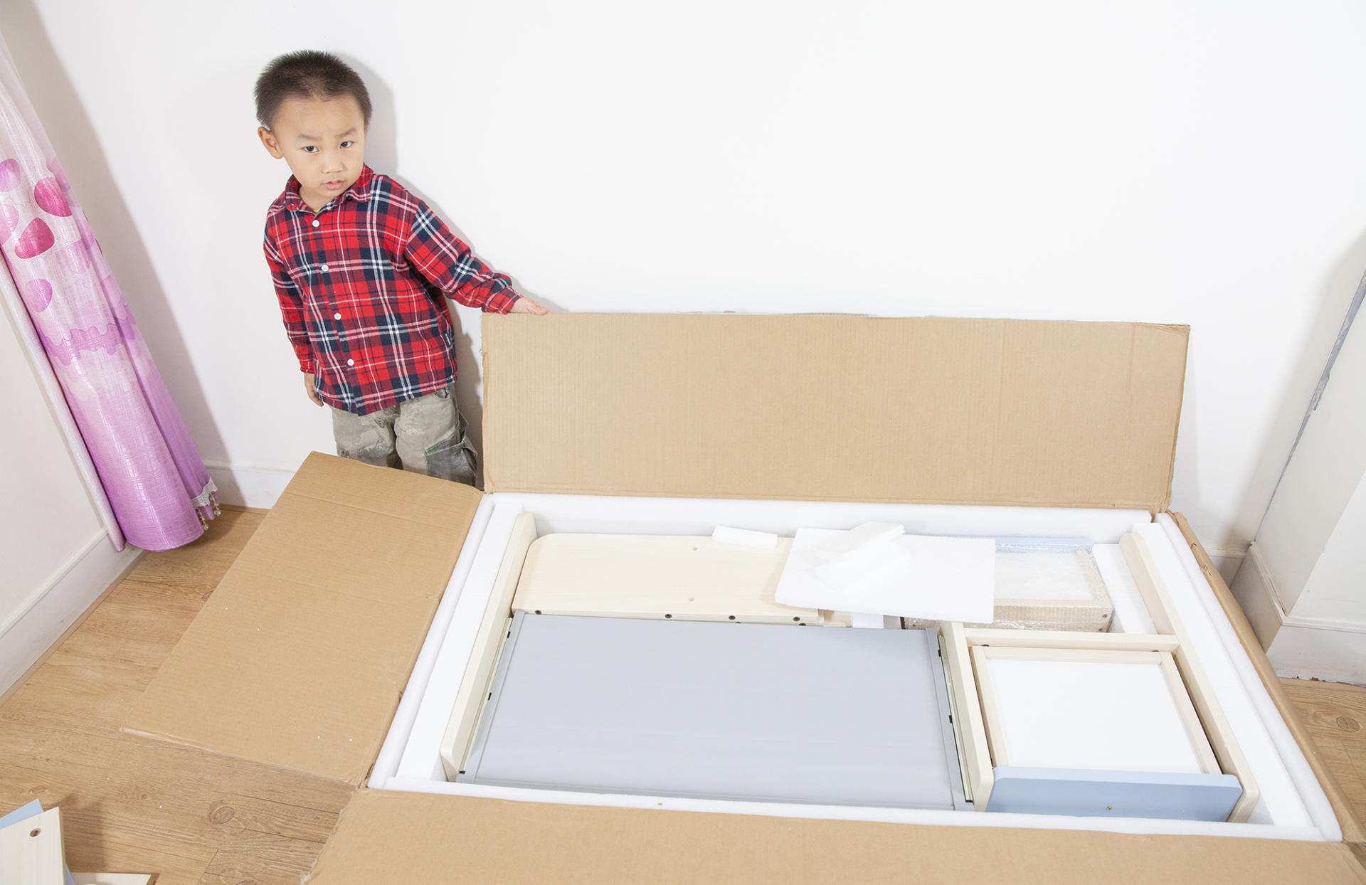 科贝森儿童学习桌和爱果乐,怎么买便宜又好用的儿童学习桌