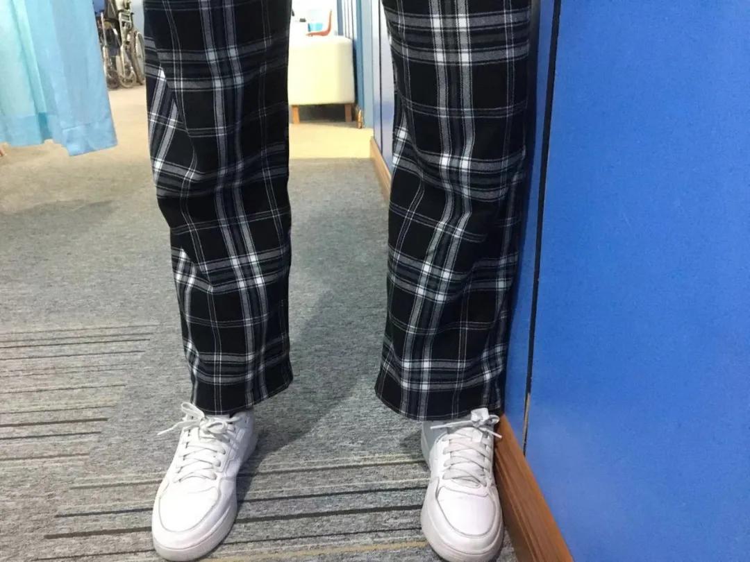 踝关节损伤没肿是不是就没事,踝关节损伤一周没有消肿