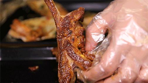 半个娱乐圈都打卡的眼镜小腰在簋街开店了！竟然3天五折！