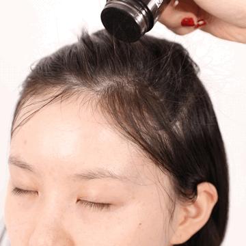 金晨：我们来自拍吧，张歆艺：先分我点头发...