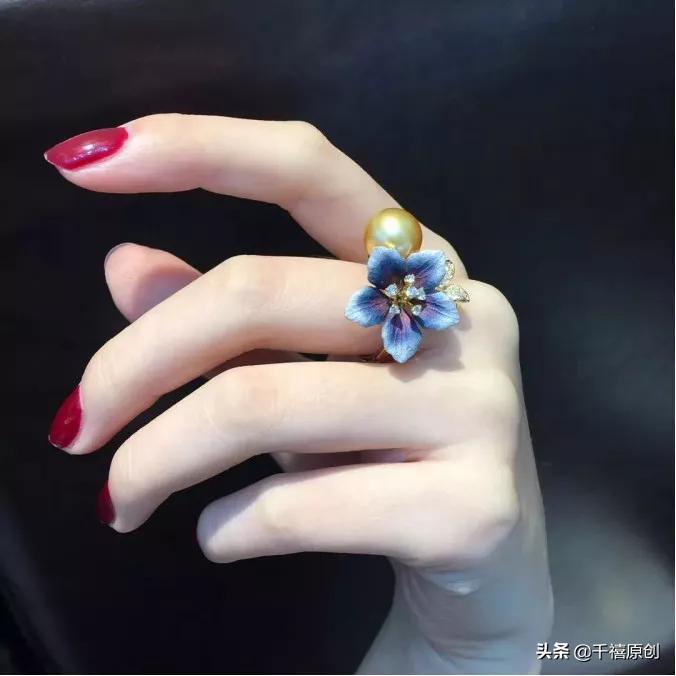 戴着最舒服的对戒,适合日常佩戴的简约戒指