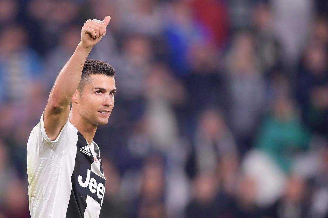 谁是足坛第一中锋？C罗力压莱万排名惹争议皇马新大腿上榜