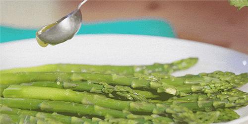 春天的芦笋格外鲜嫩,脆甜多汁的芦笋