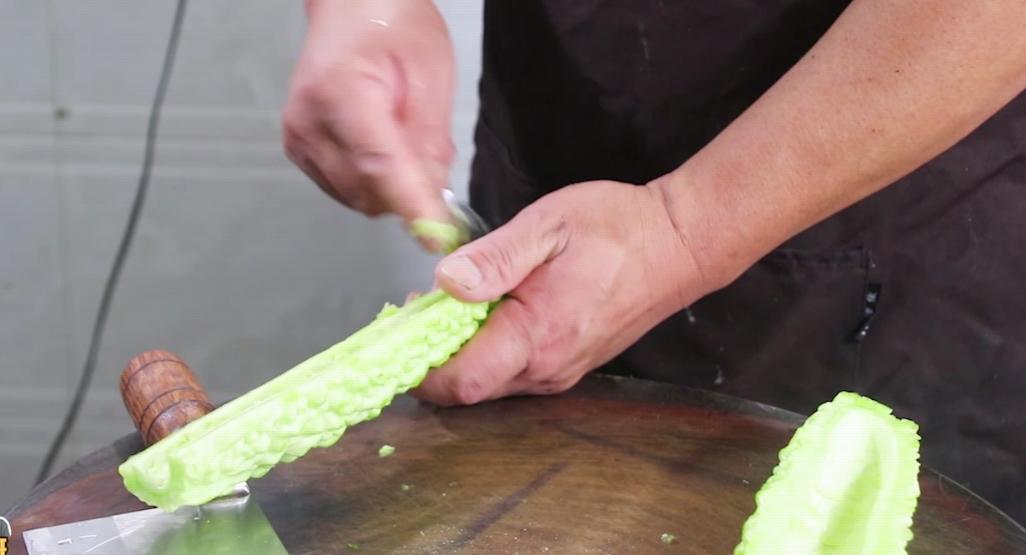 天热了要多吃西瓜,天热一定要多吃苦瓜