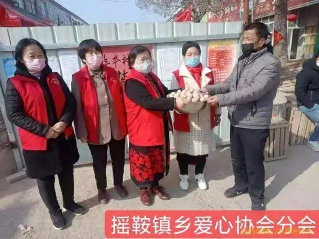 防控疫情爱心捐款新闻报道,致敬抗疫一线志愿者们