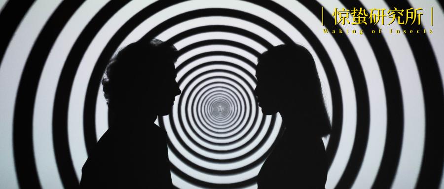 教练技术：流行于精英圈层的“精神*脑洗**”游戏