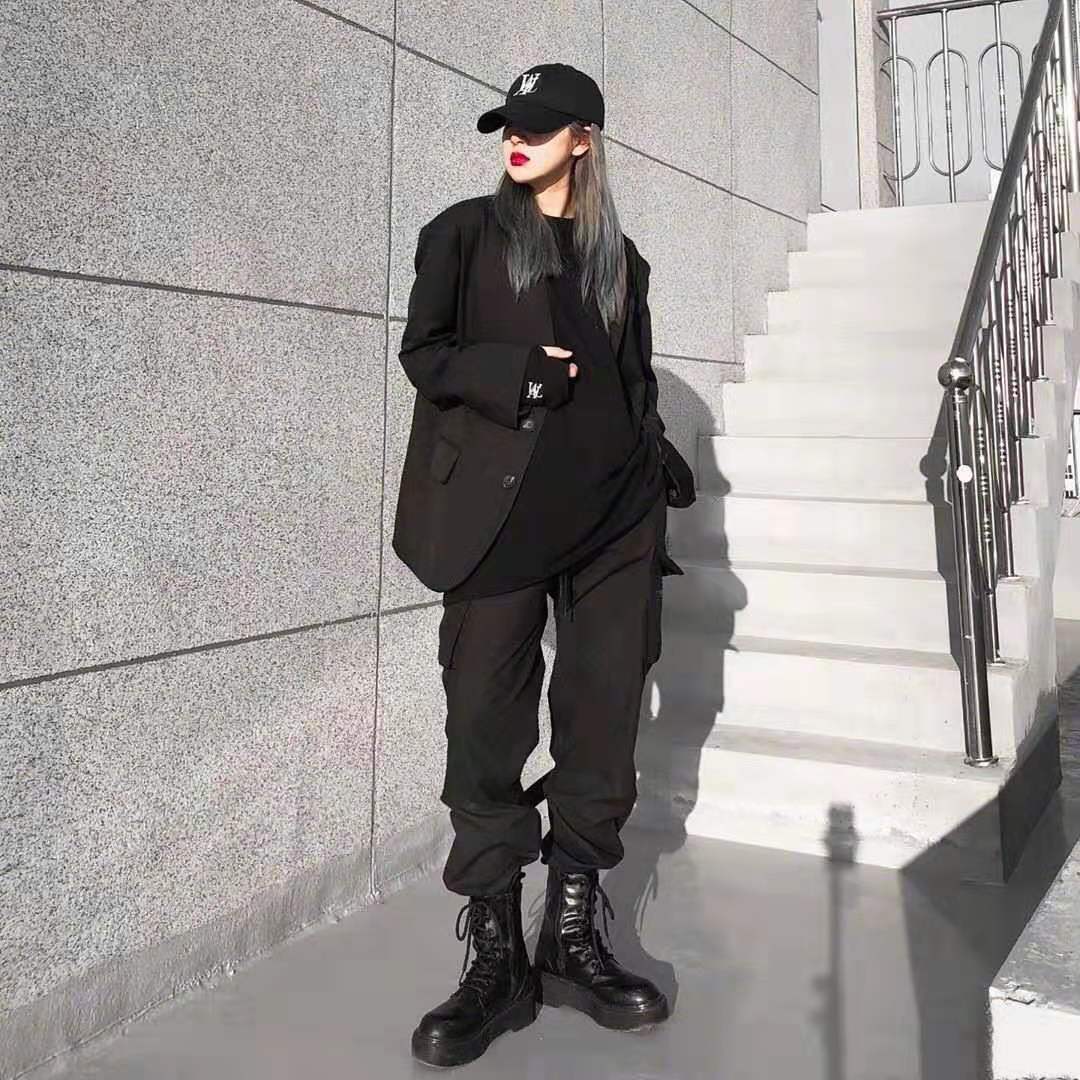 穿黑色衣服特别难看,适合夏天穿的黑色系穿搭