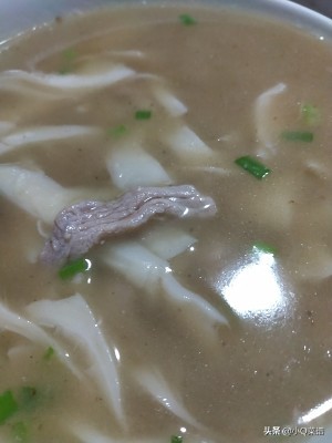 平菇瘦肉汤的做法湘菜,平菇肉片汤最美家常菜
